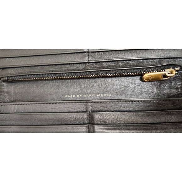 Marc by Marc Jacobs Bifold Wallet​ - Picture 6 of 10